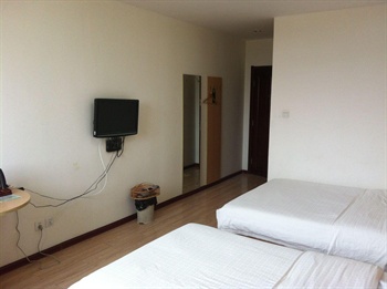  - Qingdao Qin Yuan Star Business Hotel