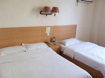  - Qingdao Qin Yuan Star Business Hotel