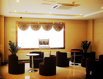 -- - GreenTree Inn Ji'nan Daming Lake Business Hotel