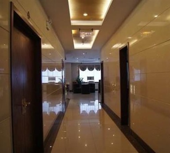  - GreenTree Inn Ji'nan Daming Lake Business Hotel