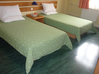  - Home Inn Zibo Train Station Plaza