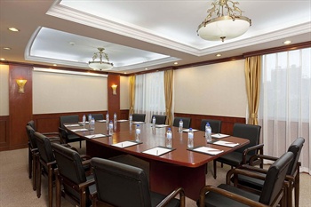  - Holiday Inn Express Zhengzhou