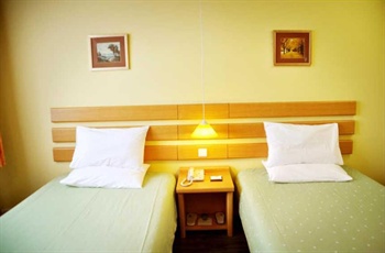  - Home Inn (Zhengzhou Dongming Road)