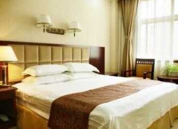 -- - Zhengzhou Forest Business Hotel