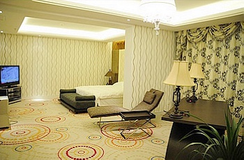 -- - Zhengzhou Tianji Hotel