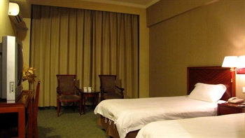  - Green Tree Inn (Luoyang Peony Square Hotel)