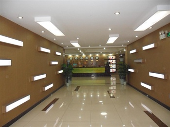  - Wuhan LiangJingJing Business Hotel