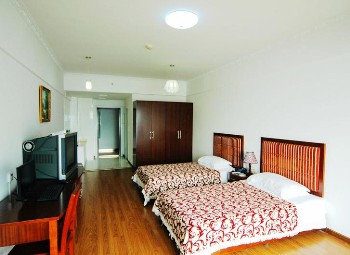  - Guanhu Platinum Hotel  