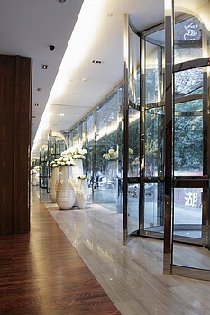 Lobby - Wuhan Yuntai 6+1 Hotel