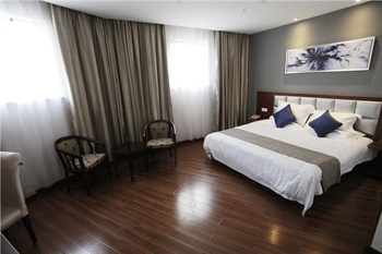  - Wuhan Waterfront Mercure Business Hotel