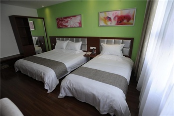  - Wuhan Waterfront Mercure Business Hotel