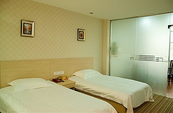 -- - Yichang Gap light Holiday Inn