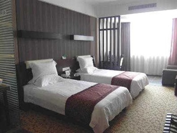  - Yichang Crown Hotel