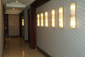  - Yichang Haifeng Hotel