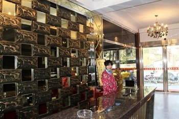  - Shaoshan Clear Creek Business Hotel