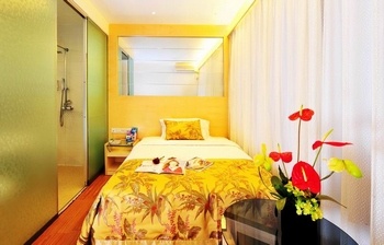 Single King Room - Zhuhai Huayu Runzhu Hotel.