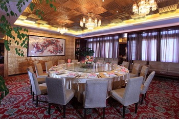  - Huizhou New Metropolis Hotel