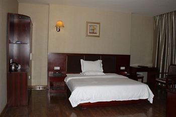  - Huizhou Lianfeng Business Hotel