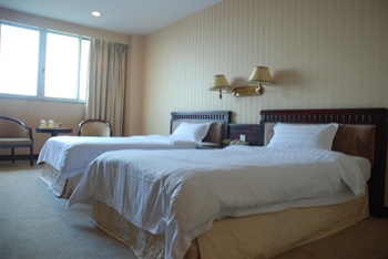  - Zhongshan Dongyue Hotel