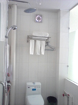 Bathroom - Beihai Walk Miles Hotel