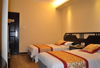  - Jinlong Hotel - Yangshuo