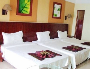 Deluxe Triple Room - Hong Hua Holiday Hotel - Sanya