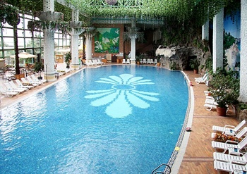  - Chengdu California Garden Hotel