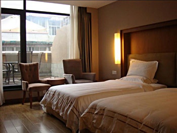 Zhizun Twin Room - Phoenix Regalia Hotel In Chain Chunxi Branch Store  