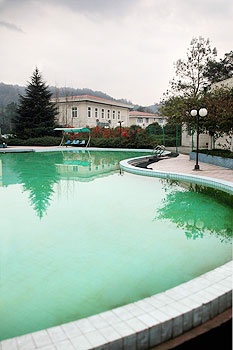 Swimming Pool - Chengdu Chaoyanghu Hotel