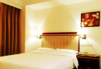 -- - Chengdu business hotel