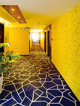 Corridor - Yidong Premier Hotel - Libo