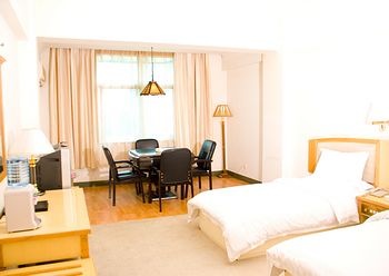 -- - Kunming Golden Pond Hot Spring Hotel （Ankang Road）