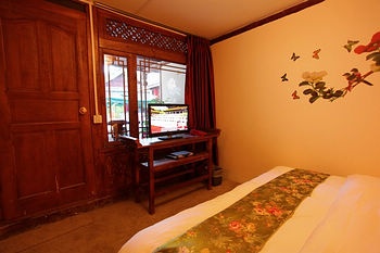 -- - Lijiang One-way Inn Qiyi street