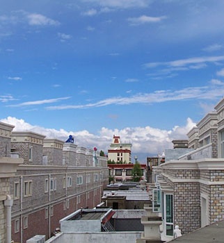 Hotel Grounds - Lhasa Xianzu Island Holiday Hotel Building B