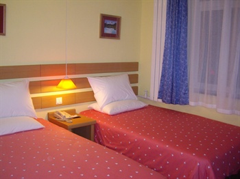  - Home Inn (Jianguo Gate)