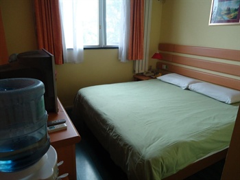  - Home Inn (Jianguo Gate)