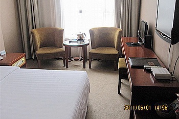 -- - Weinan times Business Hotel