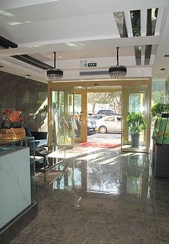 Lobby - Urumqi White Swan Inn Hotel Airport