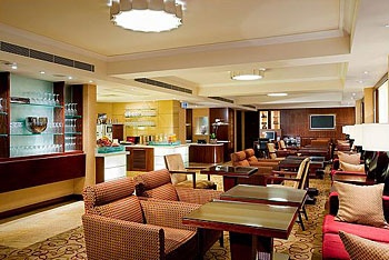 Executive Lounge - Holiday Inn Golden Mile Hotel