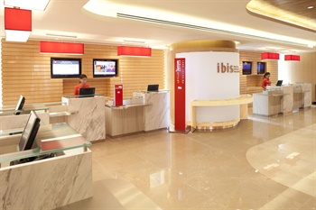  - Ibis Hong Kong Central Sheung Wan Hotel