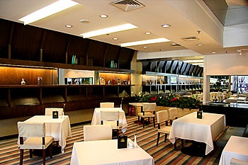 Le Grand Café - Plaza Hotel Beijing