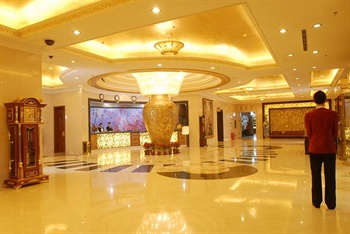  - Royal Palace Hotel 