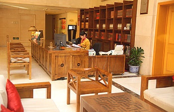 Reception Desk - Beijing Phoenix Palace Hotel