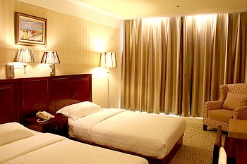 Guest Room - YMCA Hotel