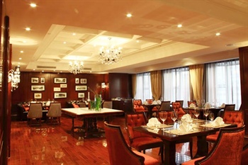  - The Bund Riverside Hotel  