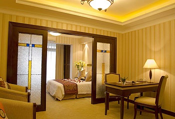 -- - Shanghai Leading Noble International Self-Service Hotel