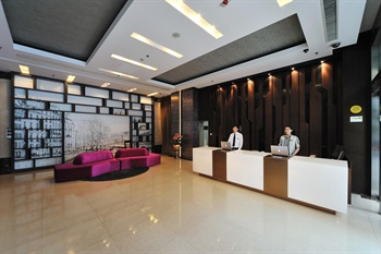  - Shanghai Kingtown Hotel  