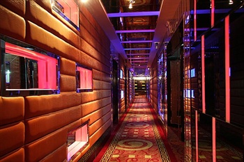  - Tianjin Gelanyuntian Hotel