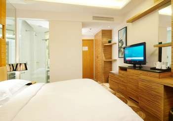 Standard King Room - Tianjin Golden Island Holiday Hotel