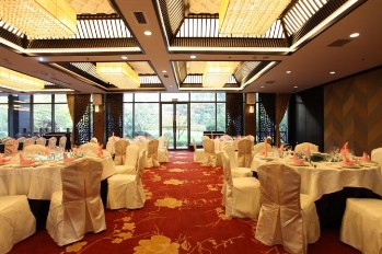  - Jindaoxia Liangjiang Holiday Hotel